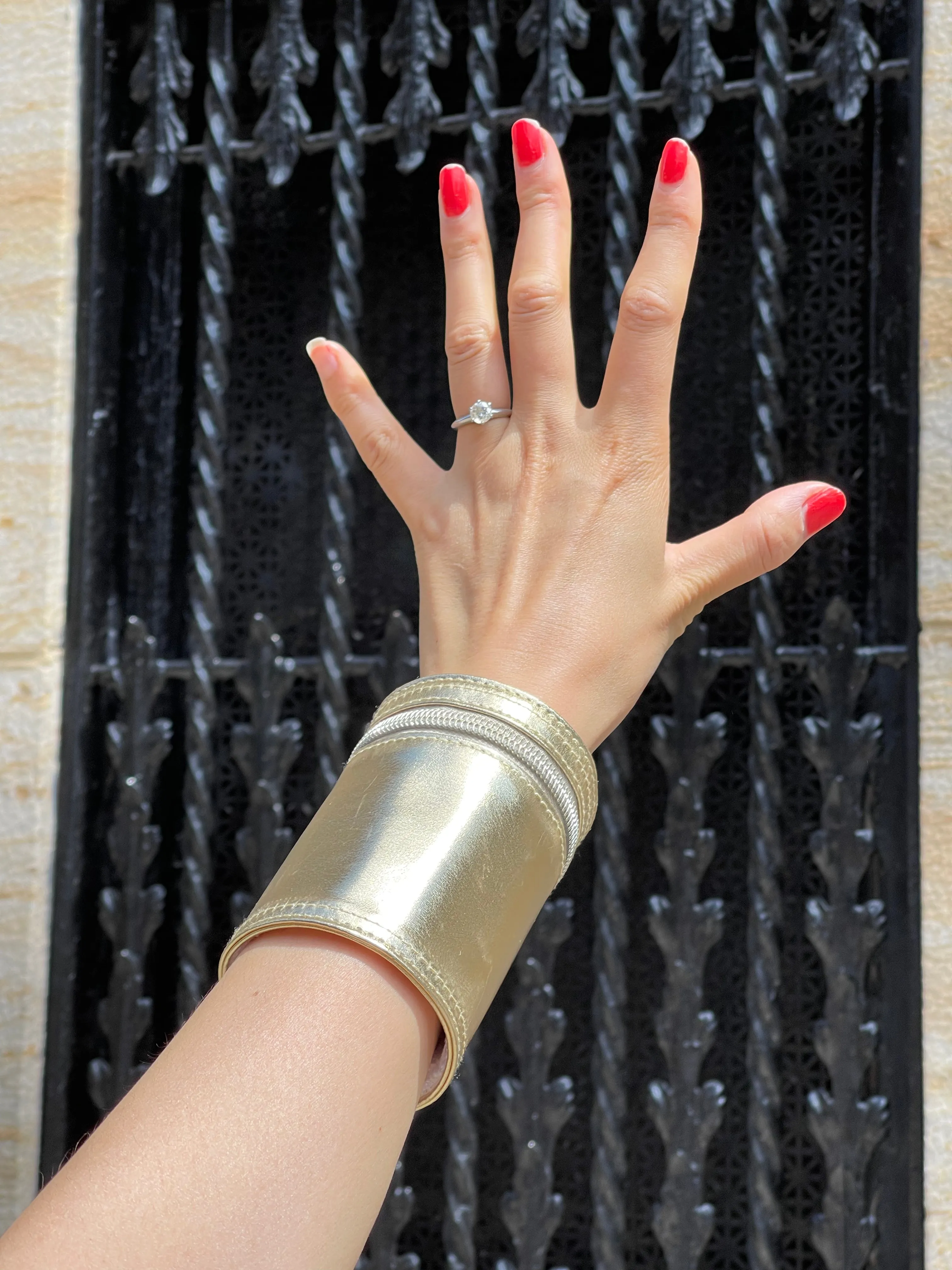80's Wrist Wallet | Metallic Gold